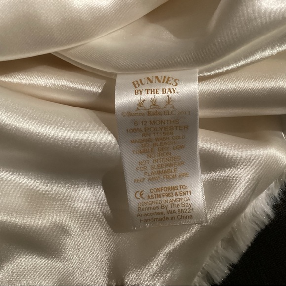 NEW - Bunnies By The Bay Glad Dreams Coat, Hat and Muff in Keepsake box - Picture 16 of 16